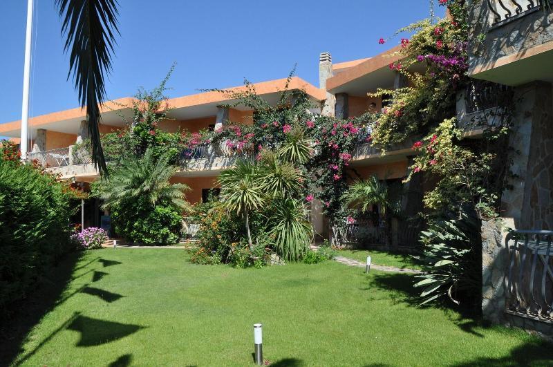 Palm Village Villasimius Exterior photo