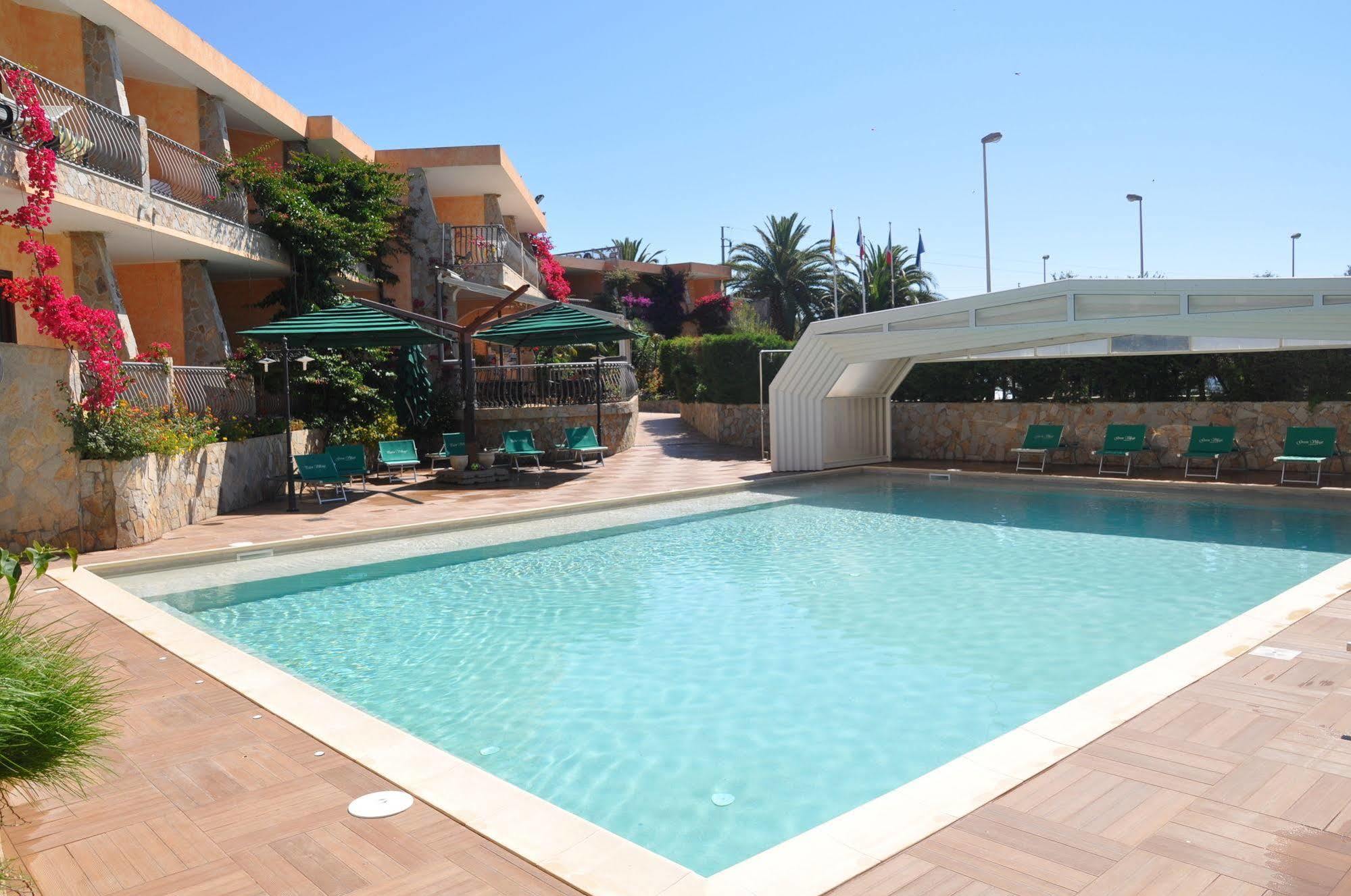 Palm Village Villasimius Exterior photo